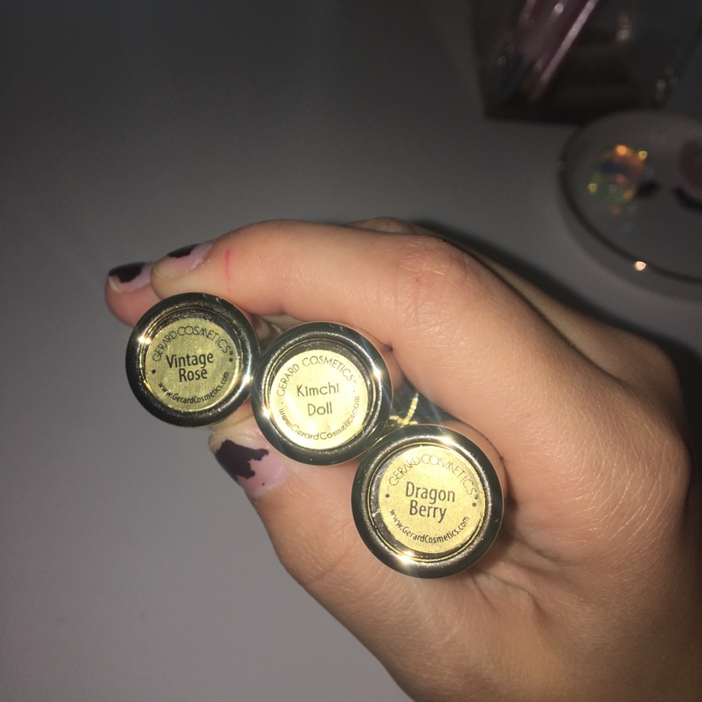 Lipstick 💄 - Picture 3 of 4